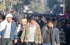 Começa a evacuação de Alepo sem que se cumpra o totalmente o cessar-fogo