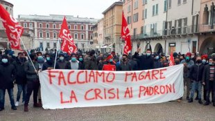 “Que os patrões paguem pela crise”: greve geral na Itália com trabalhadores e estudantes