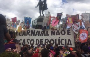 Repressão no Carnaval de Belo Horizonte: Kalil e Pimentel são responsáveis