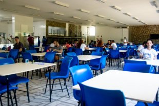 Urgente: após os cortes, reitoria corta refeição de estudantes bolsistas na UFRN