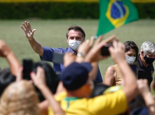 Sinais de “mal estar” entre a alta cúpula das Forças Armadas e Bolsonaro?