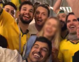 Em camarote VIP na Copa do Mundo, ex-secretário de cultura esbanja machismo