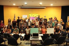 Estudantes da Fundação Santo André apoiam os operários da MABE