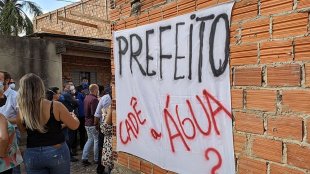 A falta d'água nos bairros pobres de Porto Alegre é fruto da negligência capitalista