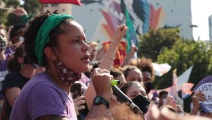 Let Parks: "Luana Barbosa, presente! Não esquecemos seu assassinato pela polícia de Alckmin há 6 anos!"