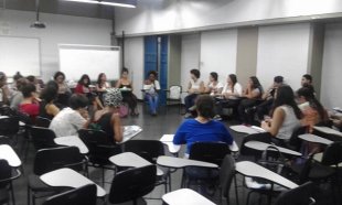  Na UERJ estudantes se preparam para o Encontro do Pão e Rosas com emocionante roda de conversa