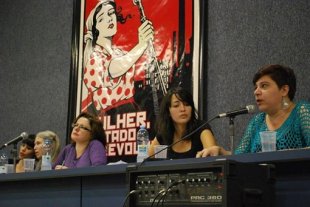 “Mulher, Estado e revolução” chega ao Brasil 
