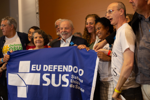 Governo Lula-Alckmin articula manobra na Câmara para não pagar piso da saúde
